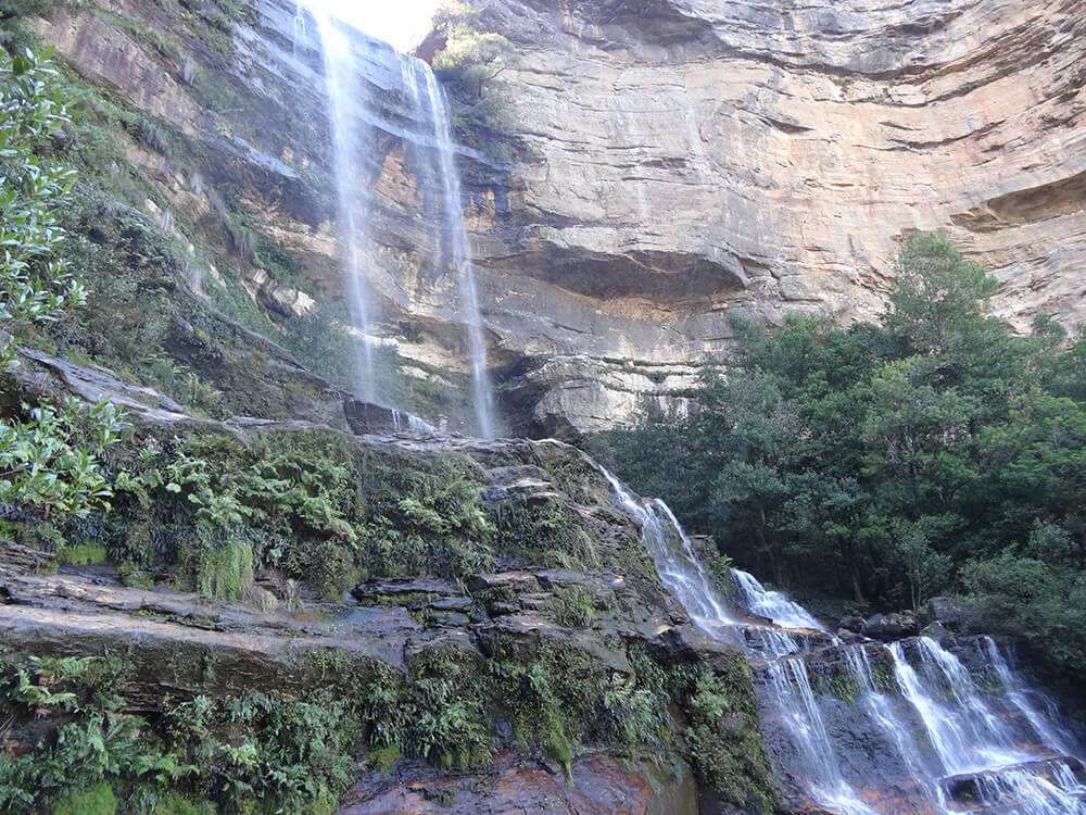 Top section of Katoomba Falls About the Mountains