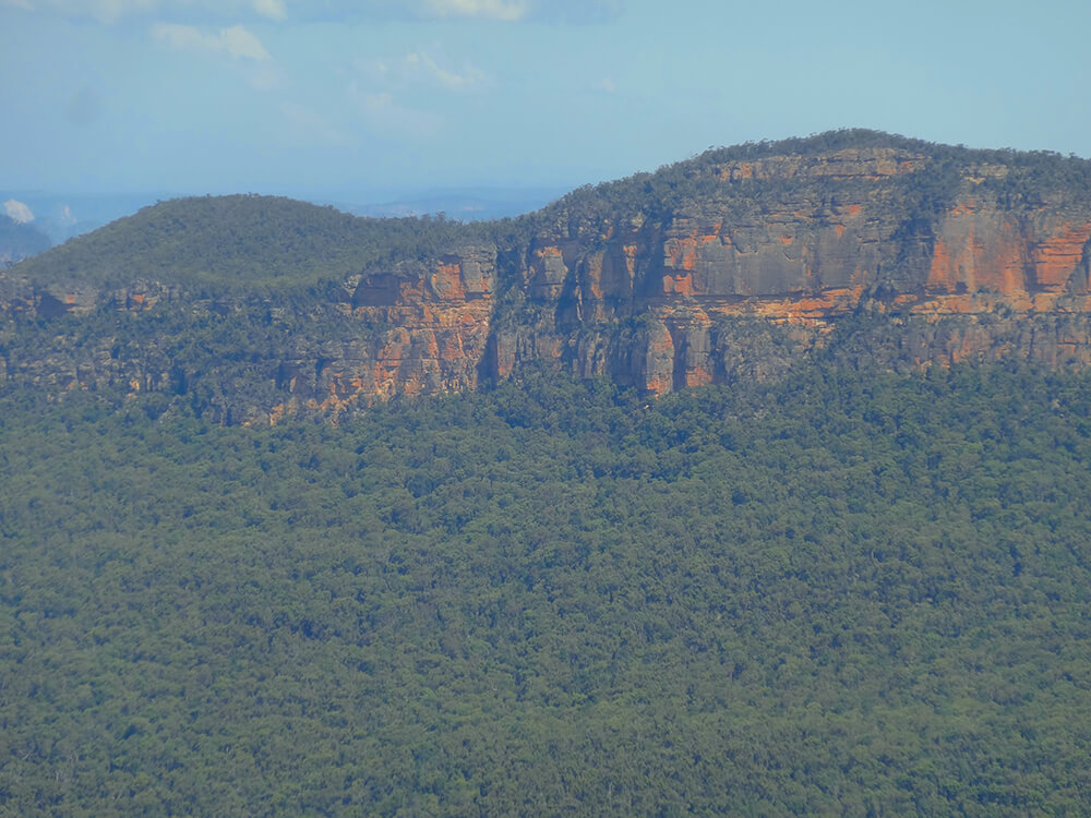 Cliffs shaped over millions of years About the Mountains